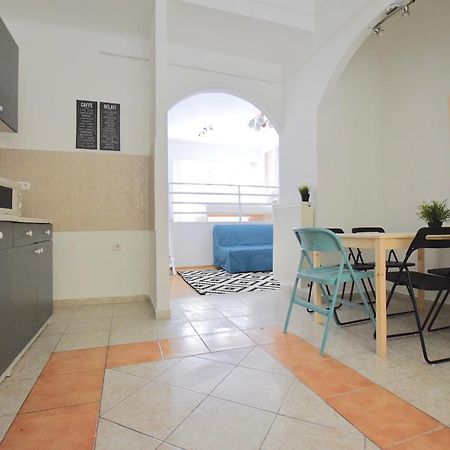 Budget Apartment By Hi5 - Akacfa 4 Budapest Bagian luar foto