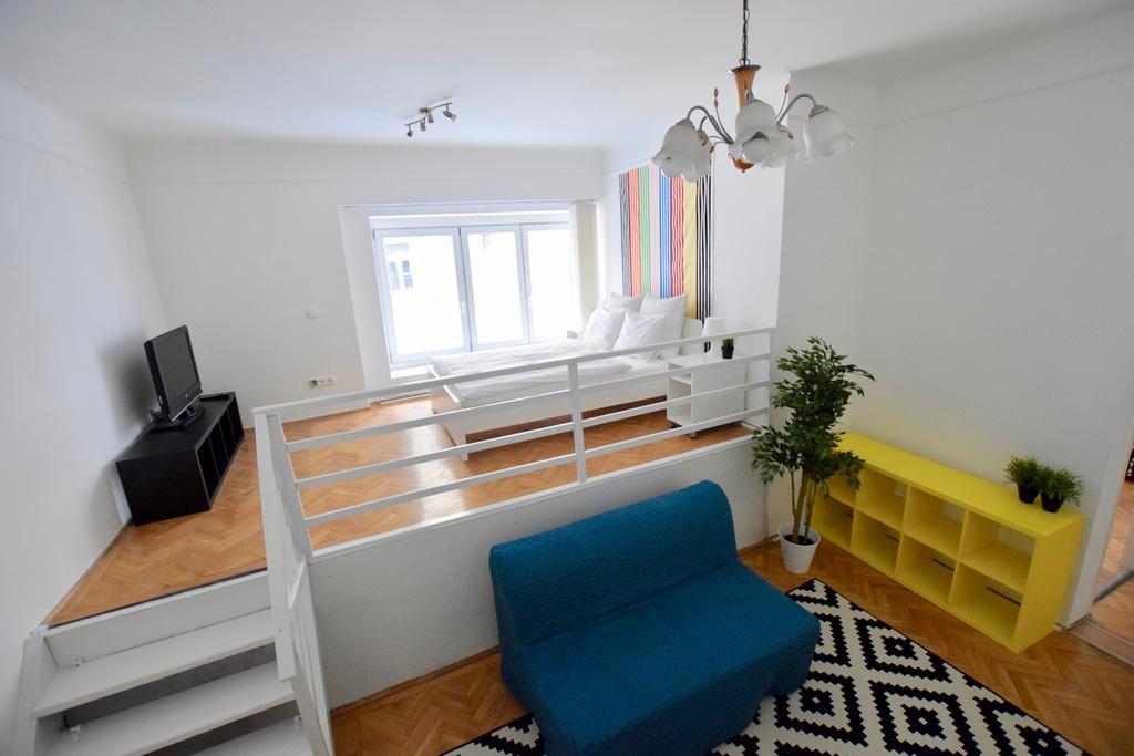 Budget Apartment By Hi5 - Akacfa 4 Budapest Bagian luar foto