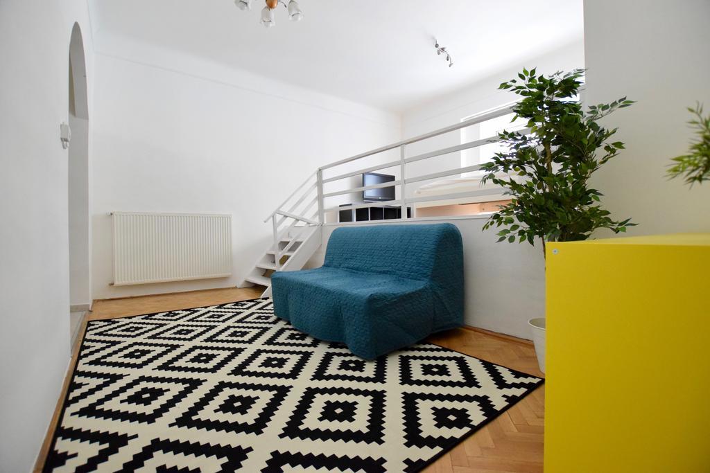 Budget Apartment By Hi5 - Akacfa 4 Budapest Bagian luar foto